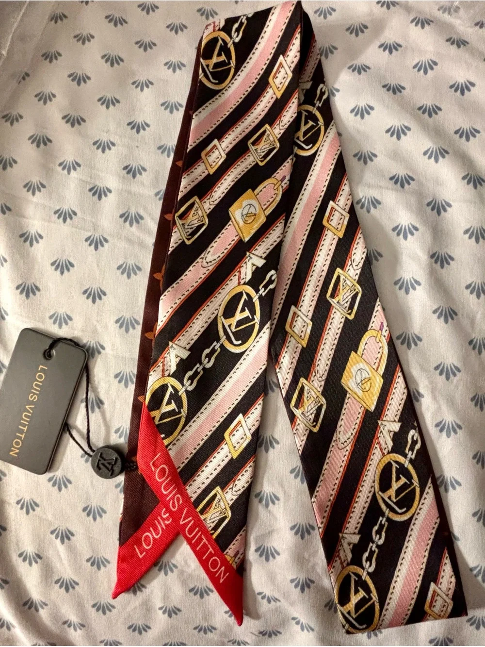 Brand New !!  Black, Pink & Gold 100% Silk Twilly Tie